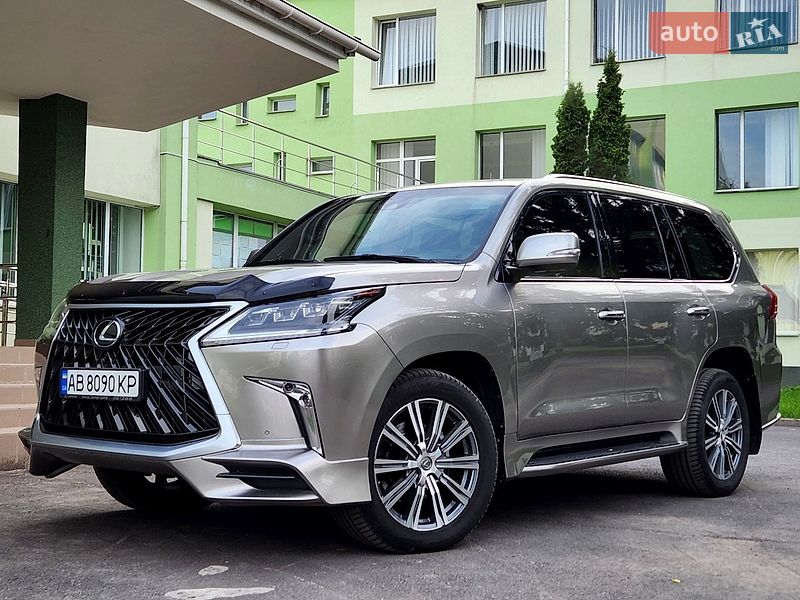 Lexus LX, фото з оголошення