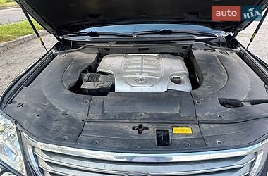 Внедорожник / Кроссовер Lexus LX 2008 в Владимире