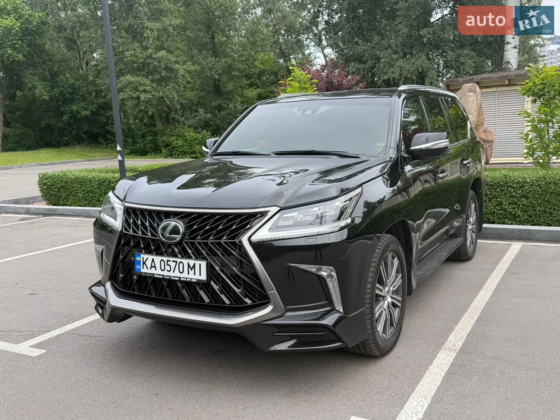 2016 Lexus LX - фото 1