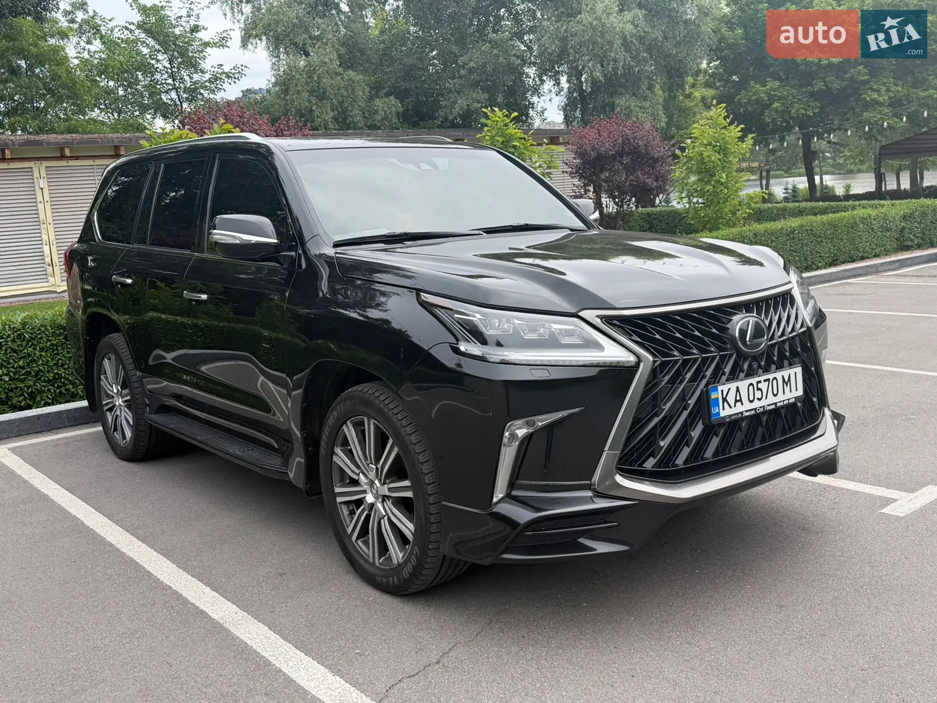 2016 Lexus LX - мініатюра 3