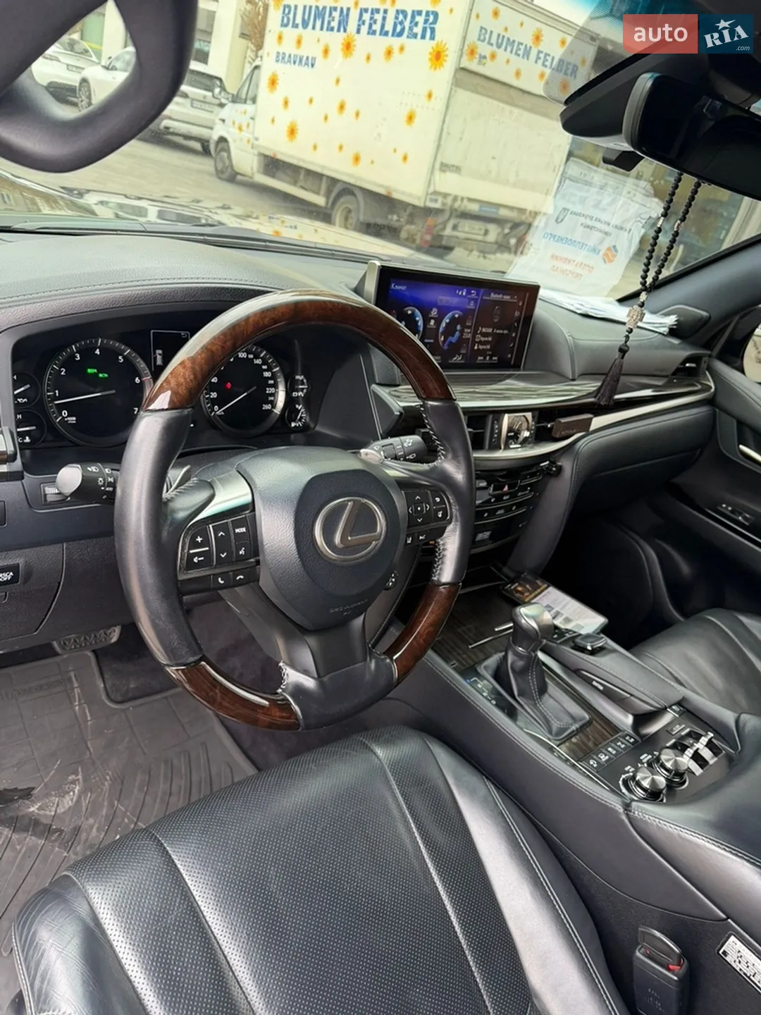 2016 Lexus LX - мініатюра 11