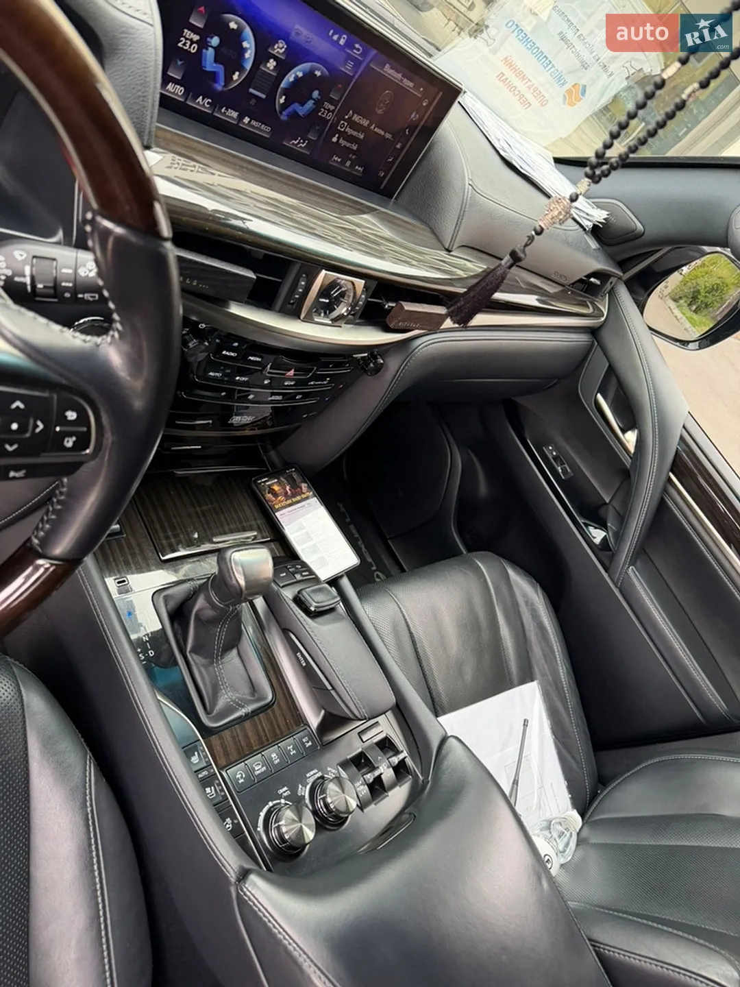 2016 Lexus LX - мініатюра 13