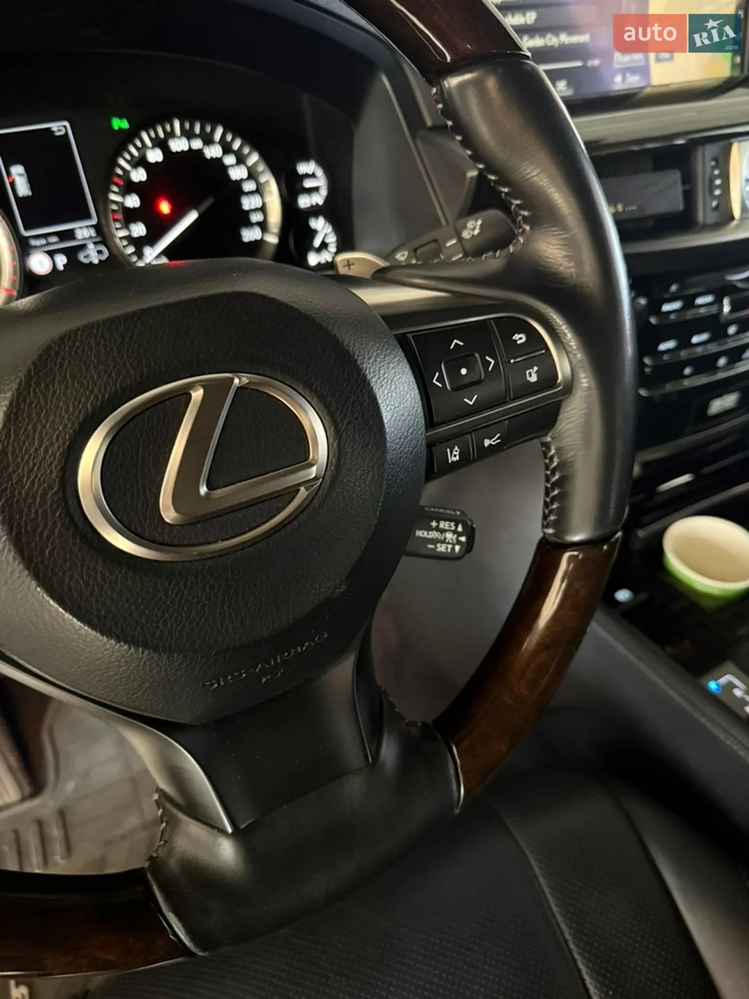 2016 Lexus LX - мініатюра 25