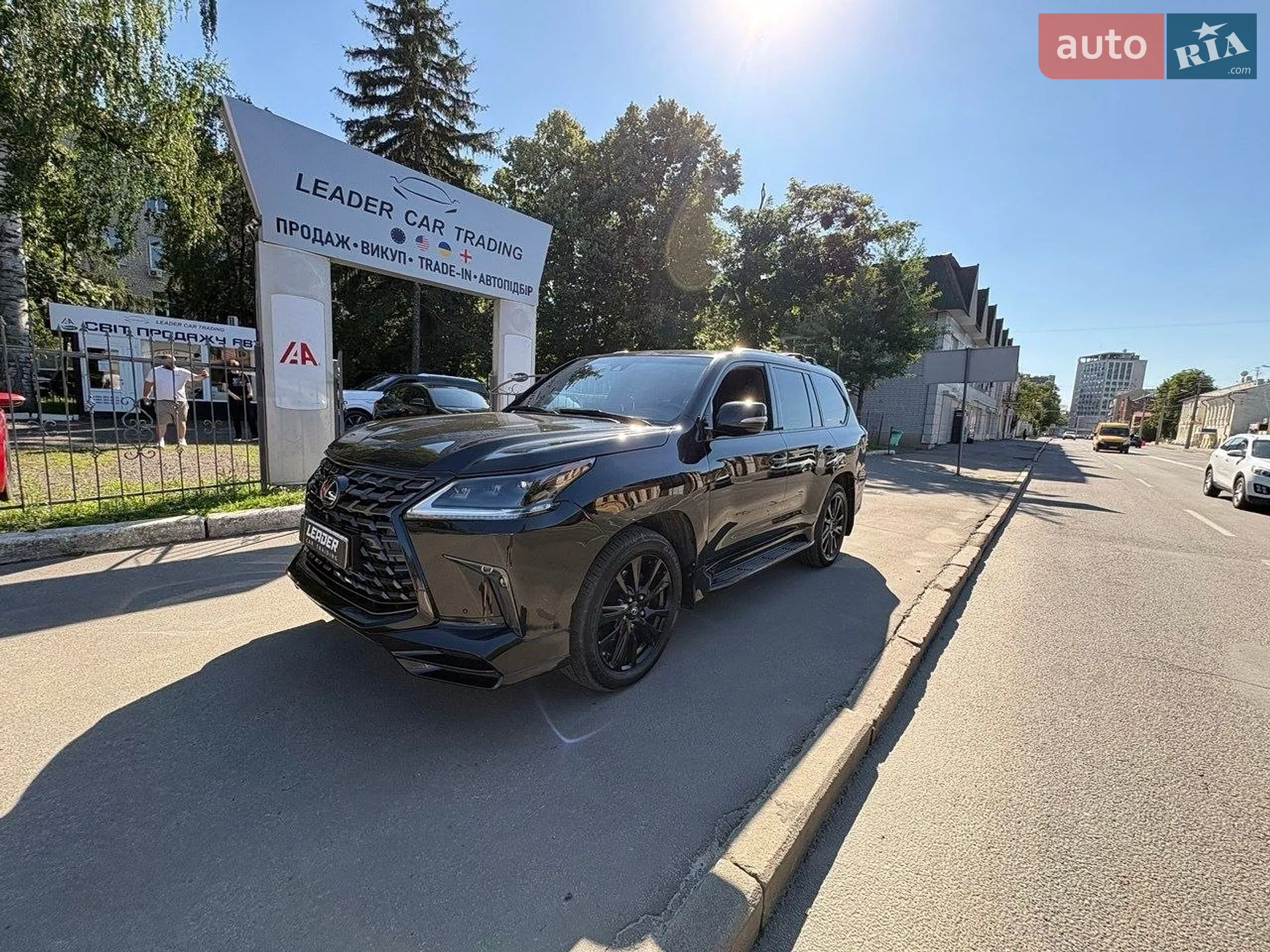 2019 Lexus LX - мініатюра 17