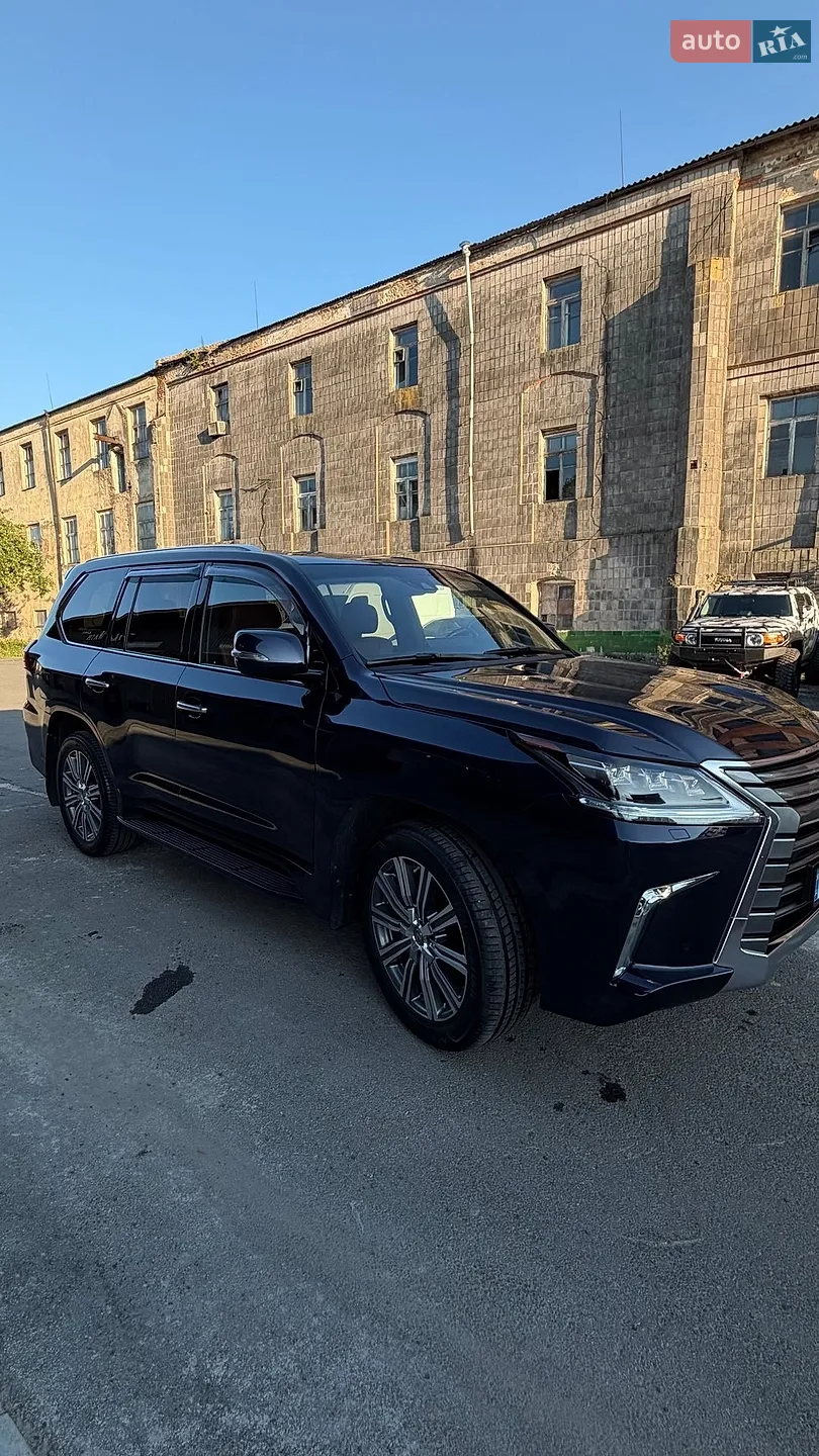 2017 Lexus LX - мініатюра 13
