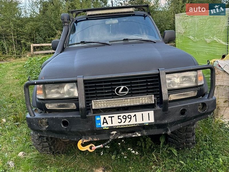Lexus LX 1996
