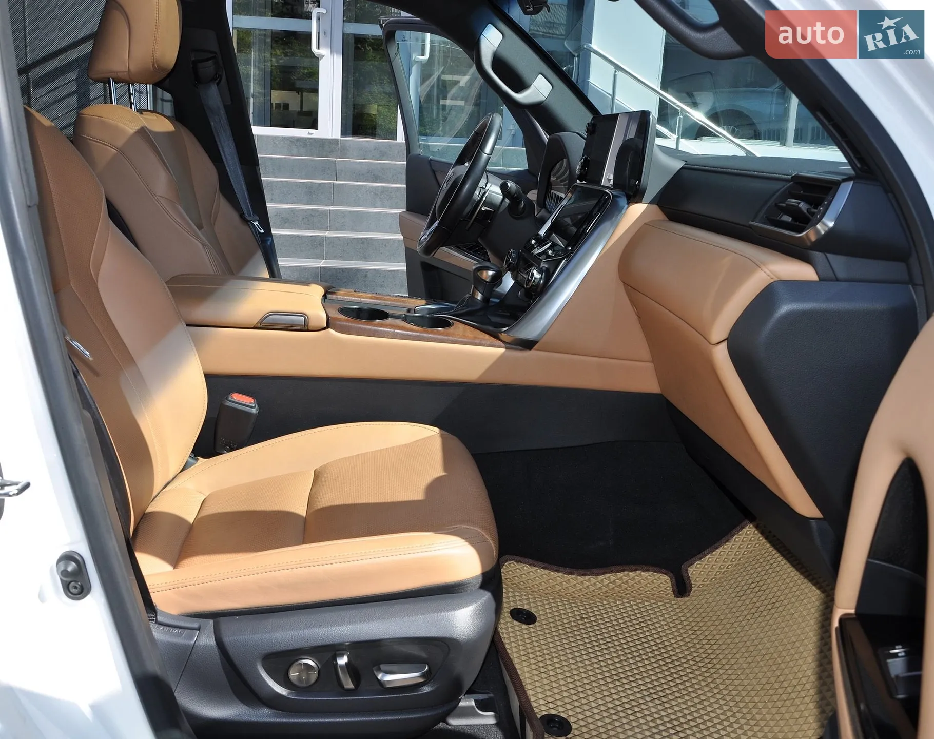 2022 Lexus LX - мініатюра 27