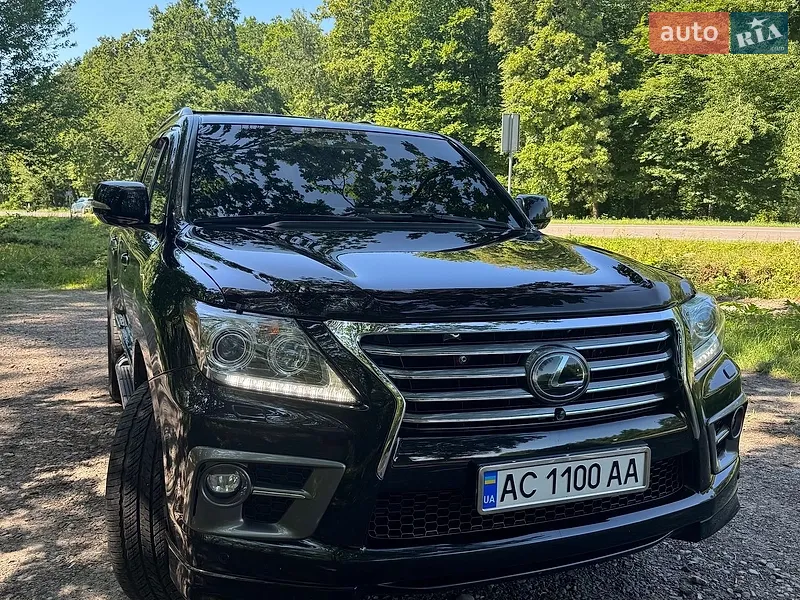 Lexus LX 2014