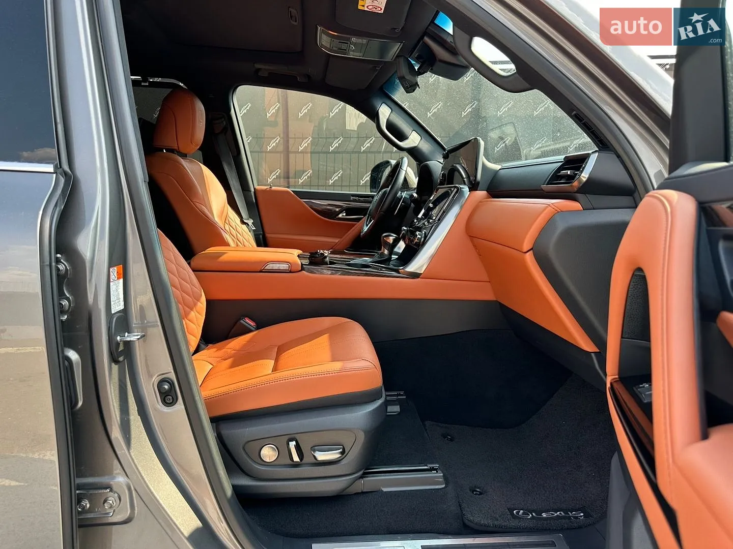 2023 Lexus LX - мініатюра 23