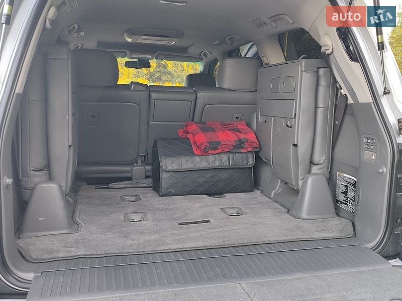 Позашляховик / Кросовер Lexus LX 2008 в Шептицькому
