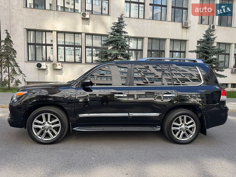 Внедорожник / Кроссовер Lexus LX 2012 в Харькове