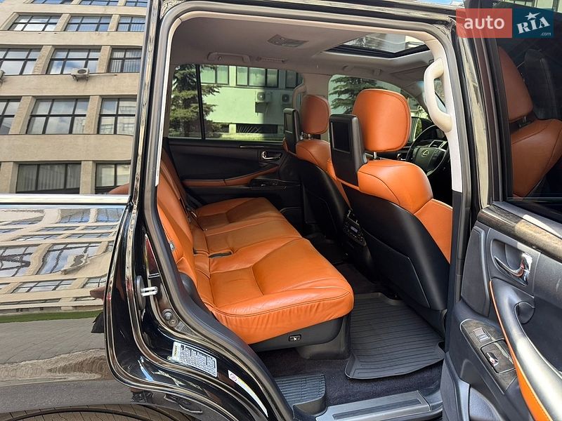 Внедорожник / Кроссовер Lexus LX 2012 в Харькове