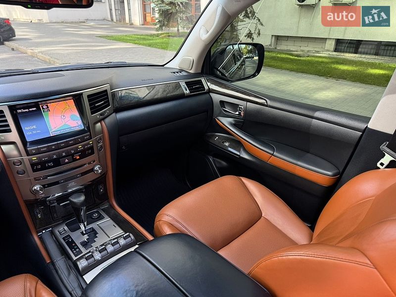 Внедорожник / Кроссовер Lexus LX 2012 в Харькове