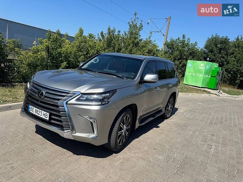 Внедорожник / Кроссовер Lexus LX 2017 в Кривом Озере