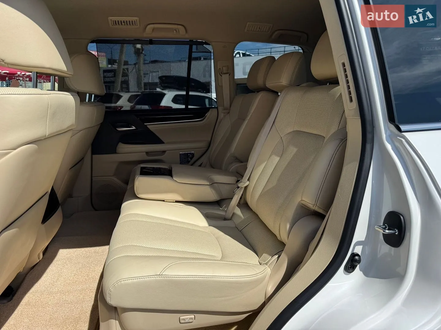 2016 Lexus LX - мініатюра 17