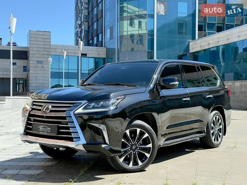Lexus LX