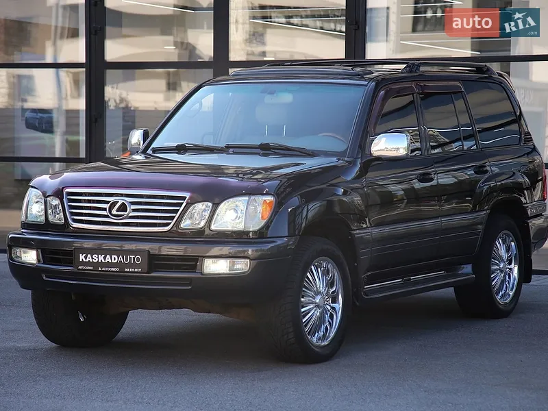 Lexus LX 2004