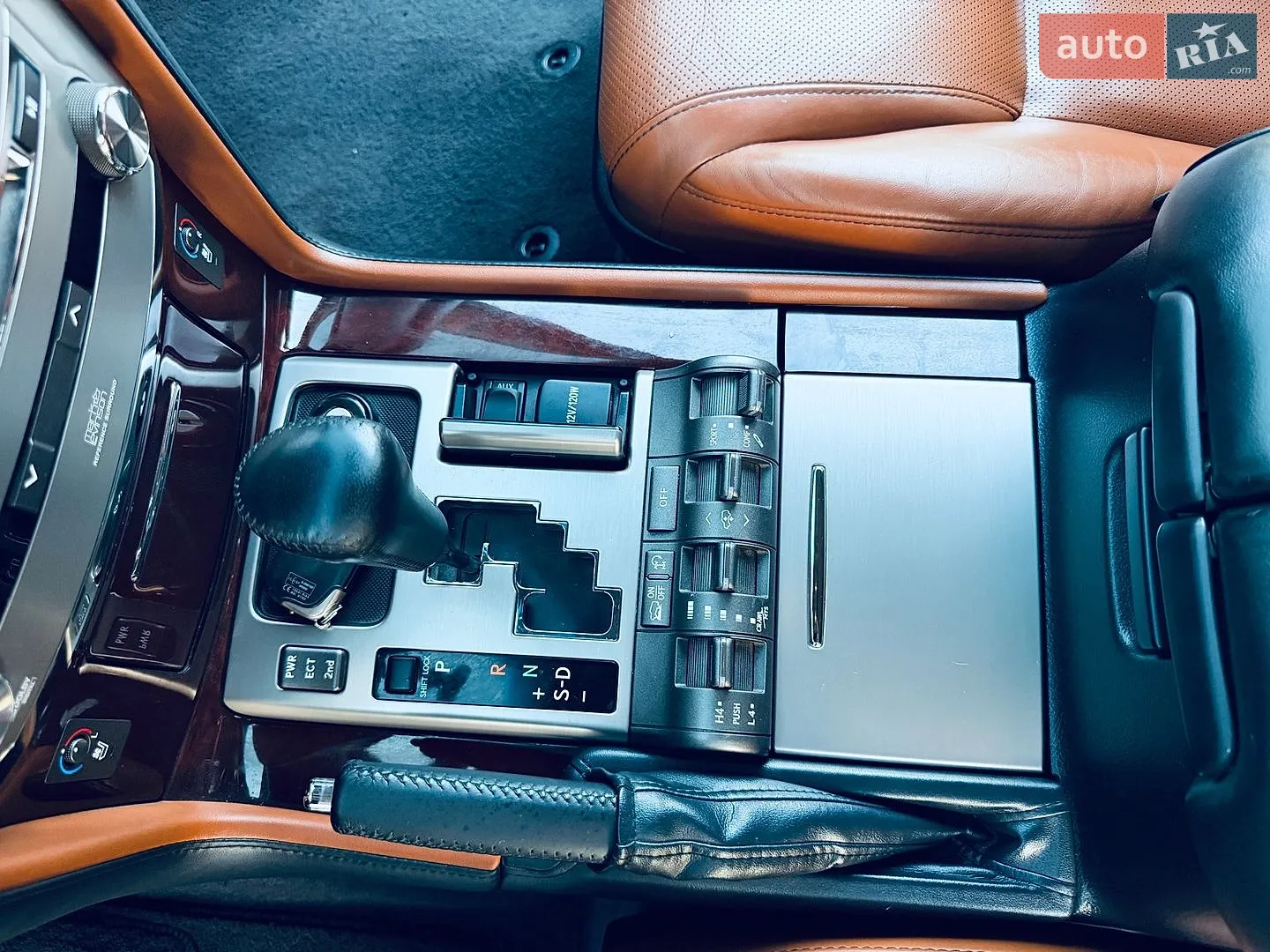 2012 Lexus LX - мініатюра 32