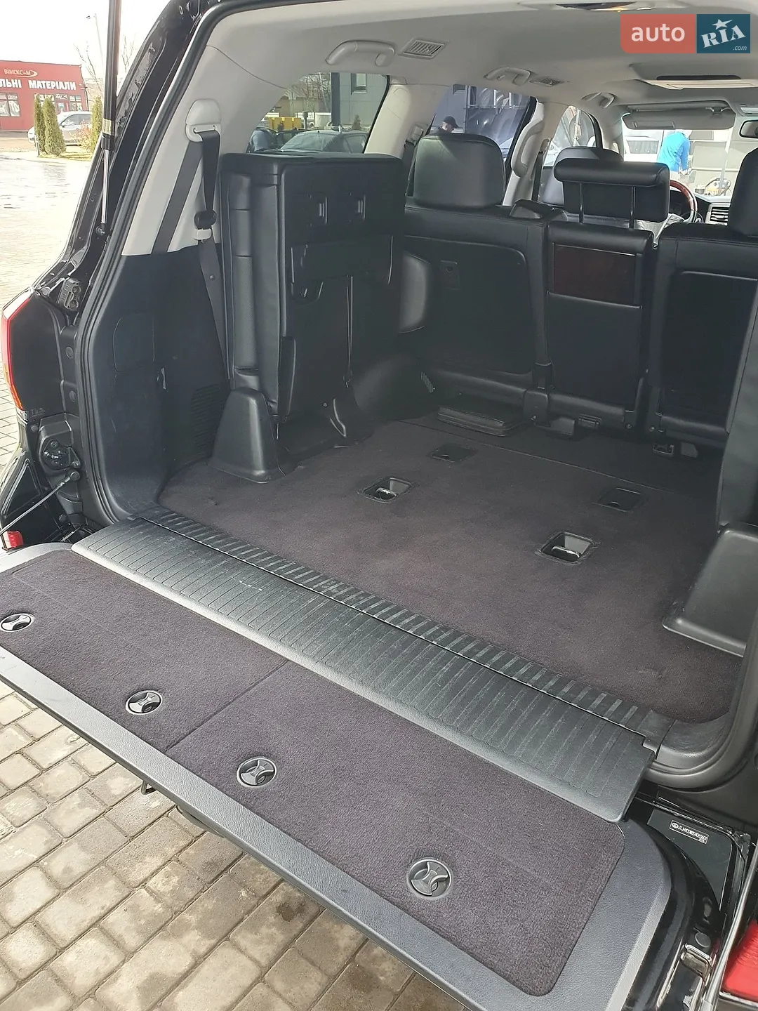 2010 Lexus LX - мініатюра 23