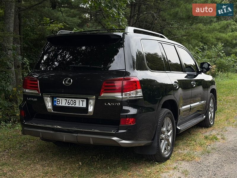 Позашляховик / Кросовер Lexus LX 2012 в Лубнах