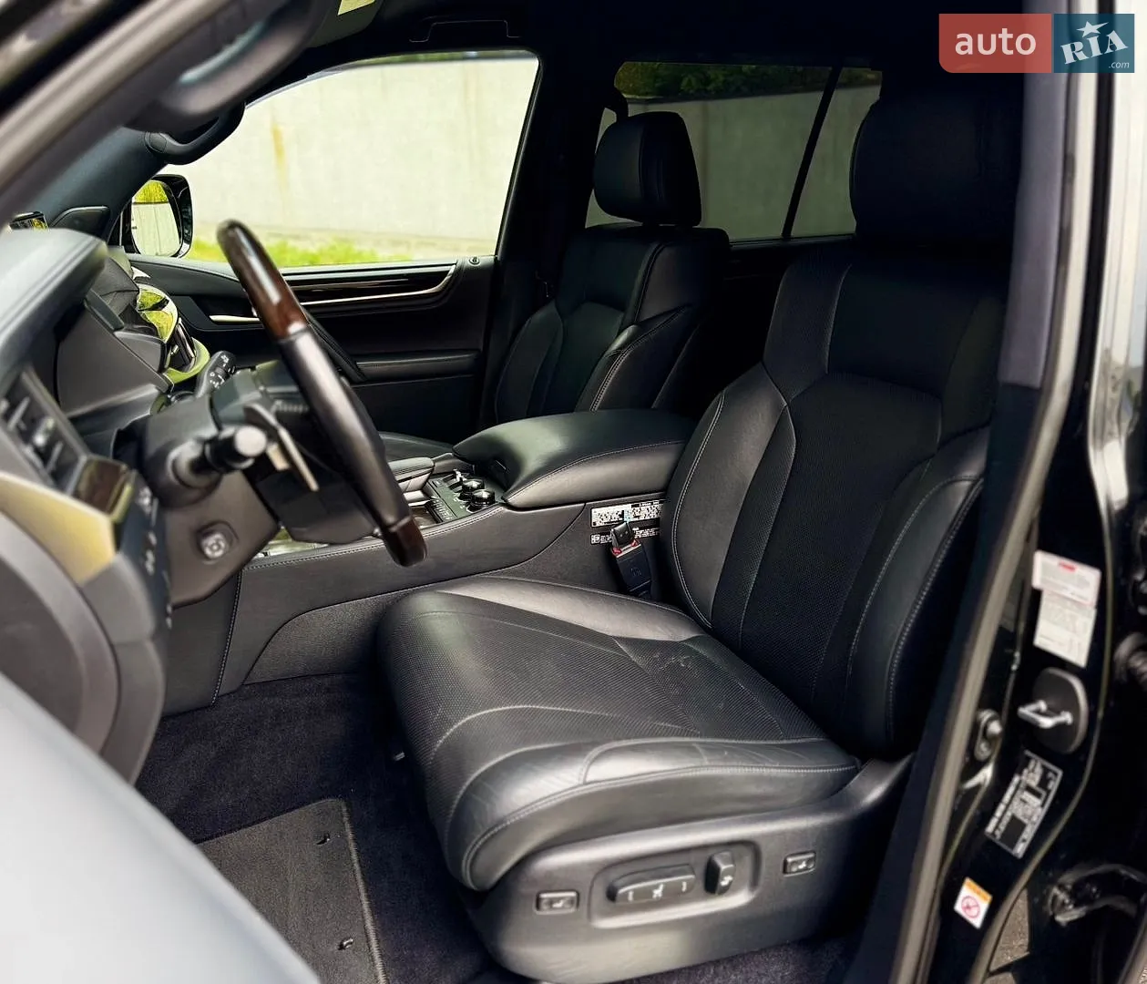 2016 Lexus LX - мініатюра 15
