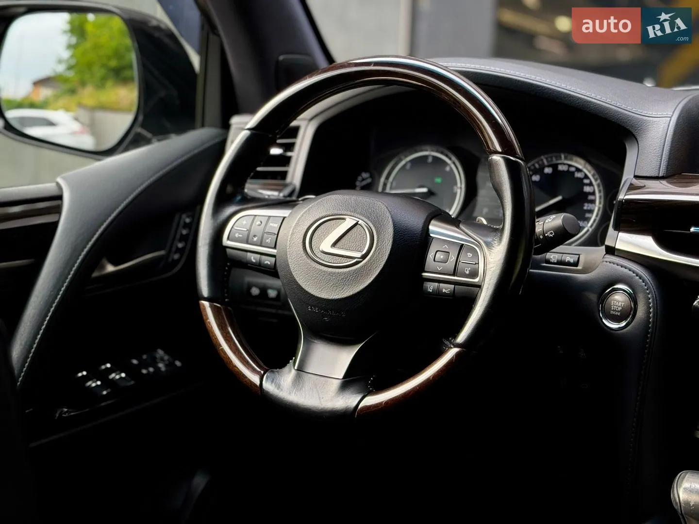 2016 Lexus LX - мініатюра 25