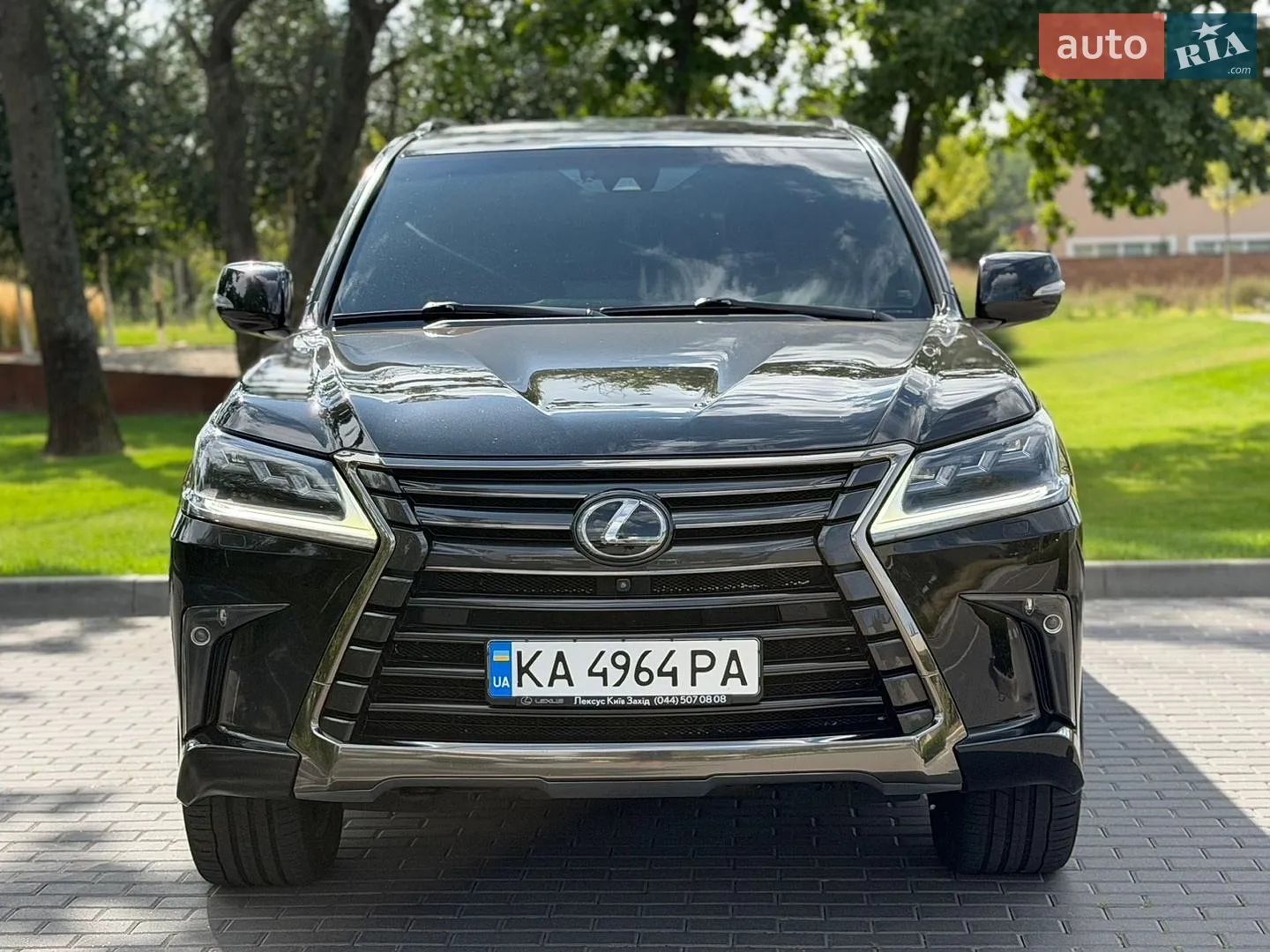 2019 Lexus LX - мініатюра 2