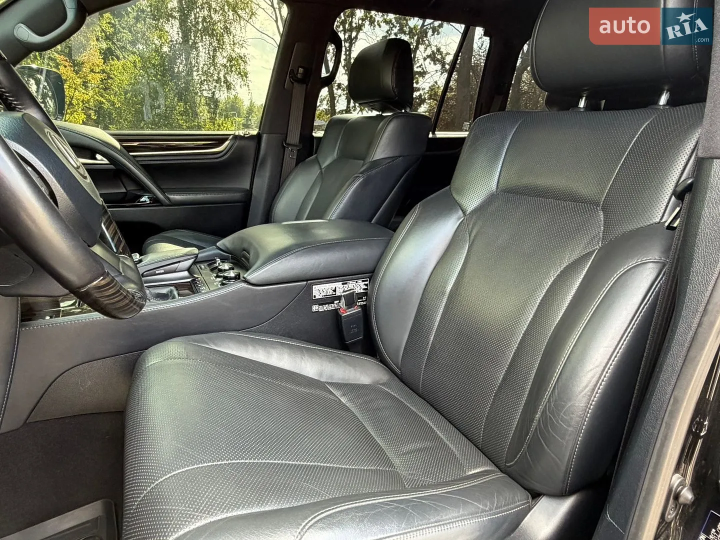 2019 Lexus LX - мініатюра 21
