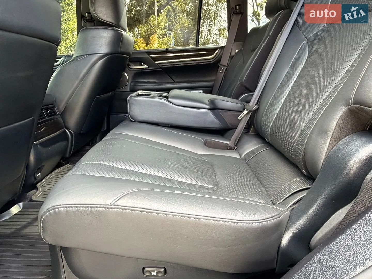 2019 Lexus LX - мініатюра 23