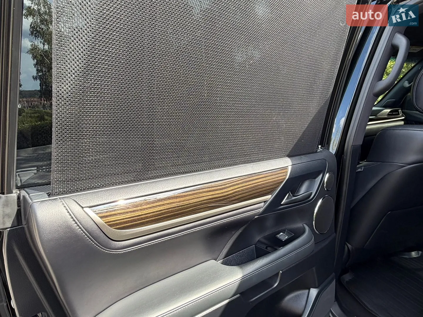 2019 Lexus LX - мініатюра 25