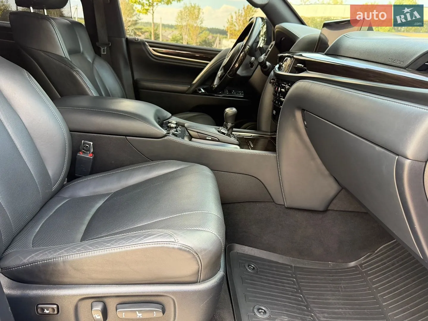 2019 Lexus LX - мініатюра 26