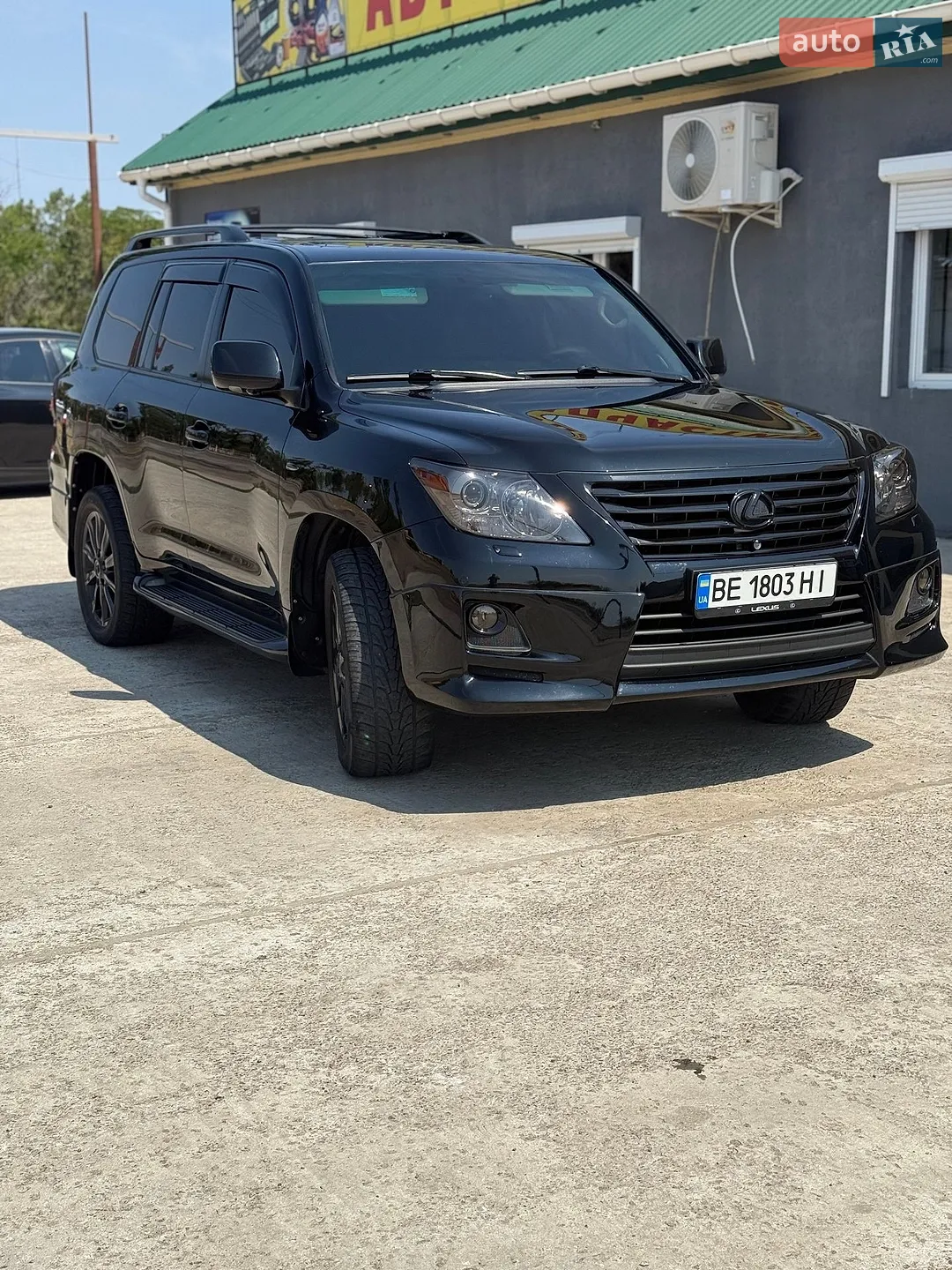2010 Lexus LX - мініатюра 3