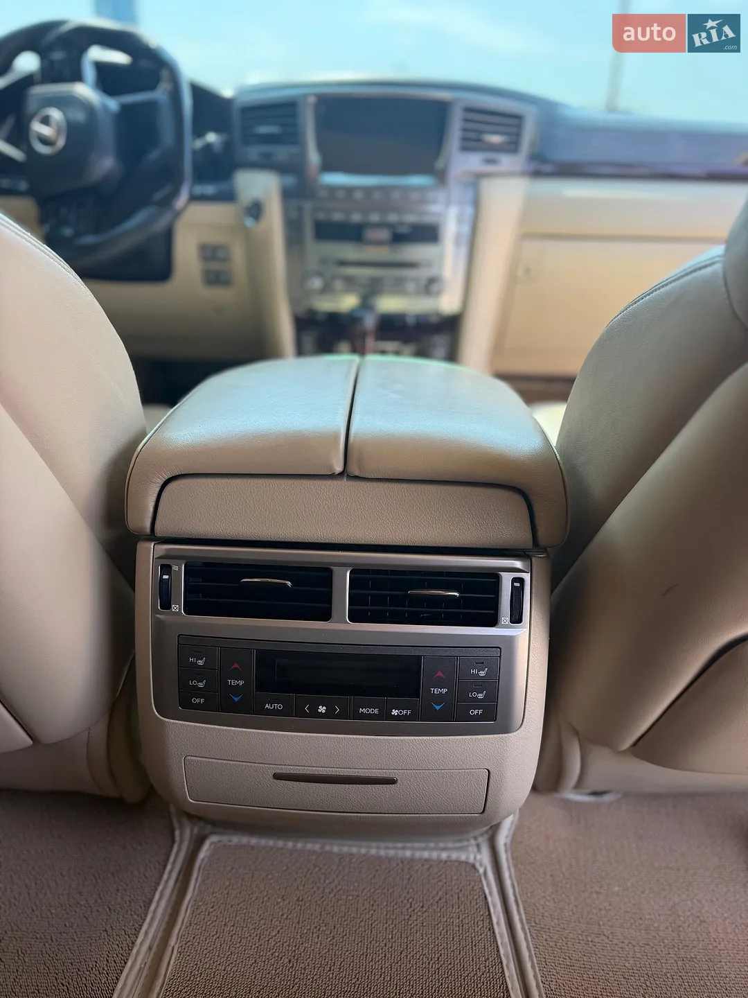 2010 Lexus LX - мініатюра 12
