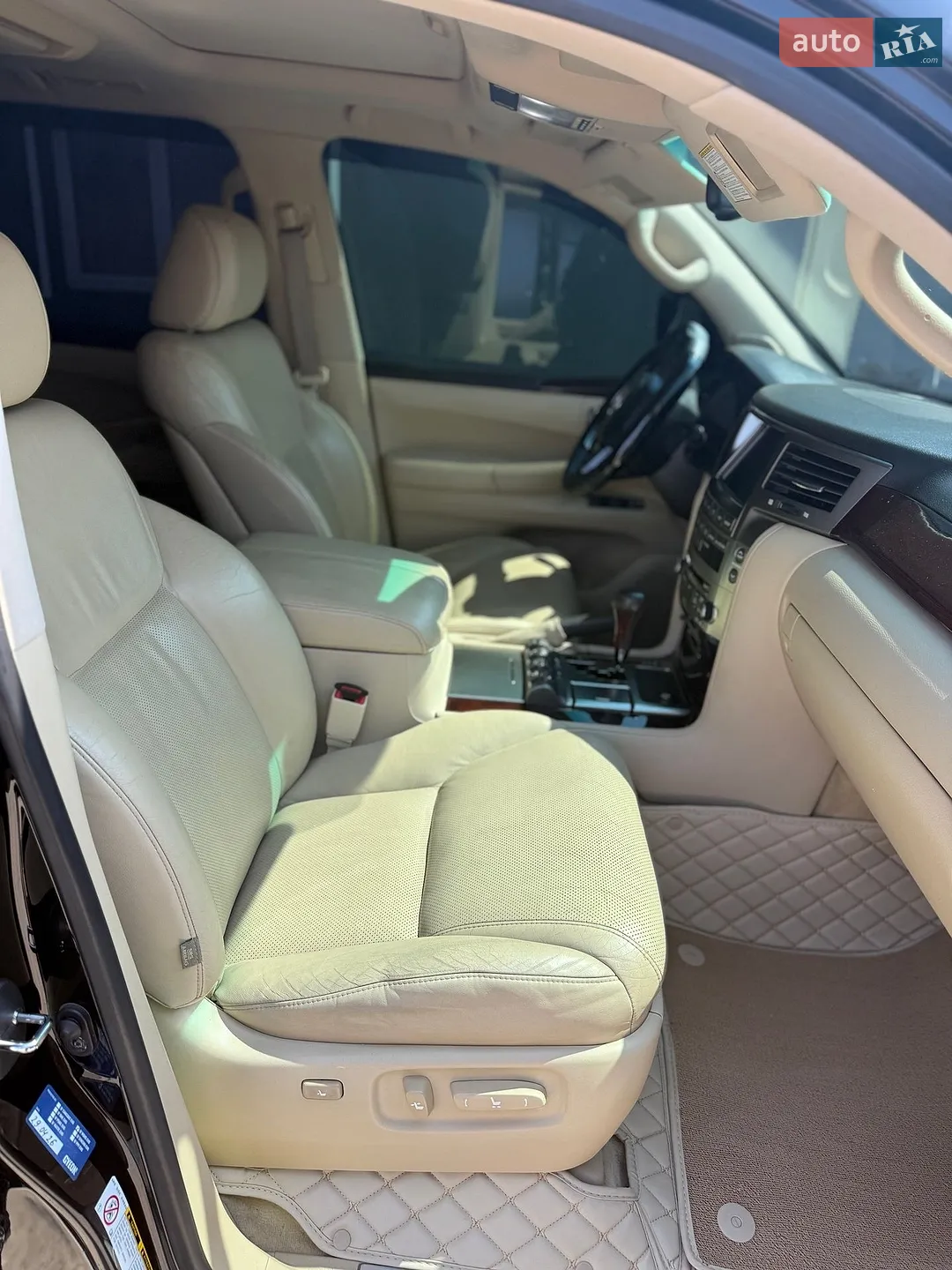 2010 Lexus LX - мініатюра 17