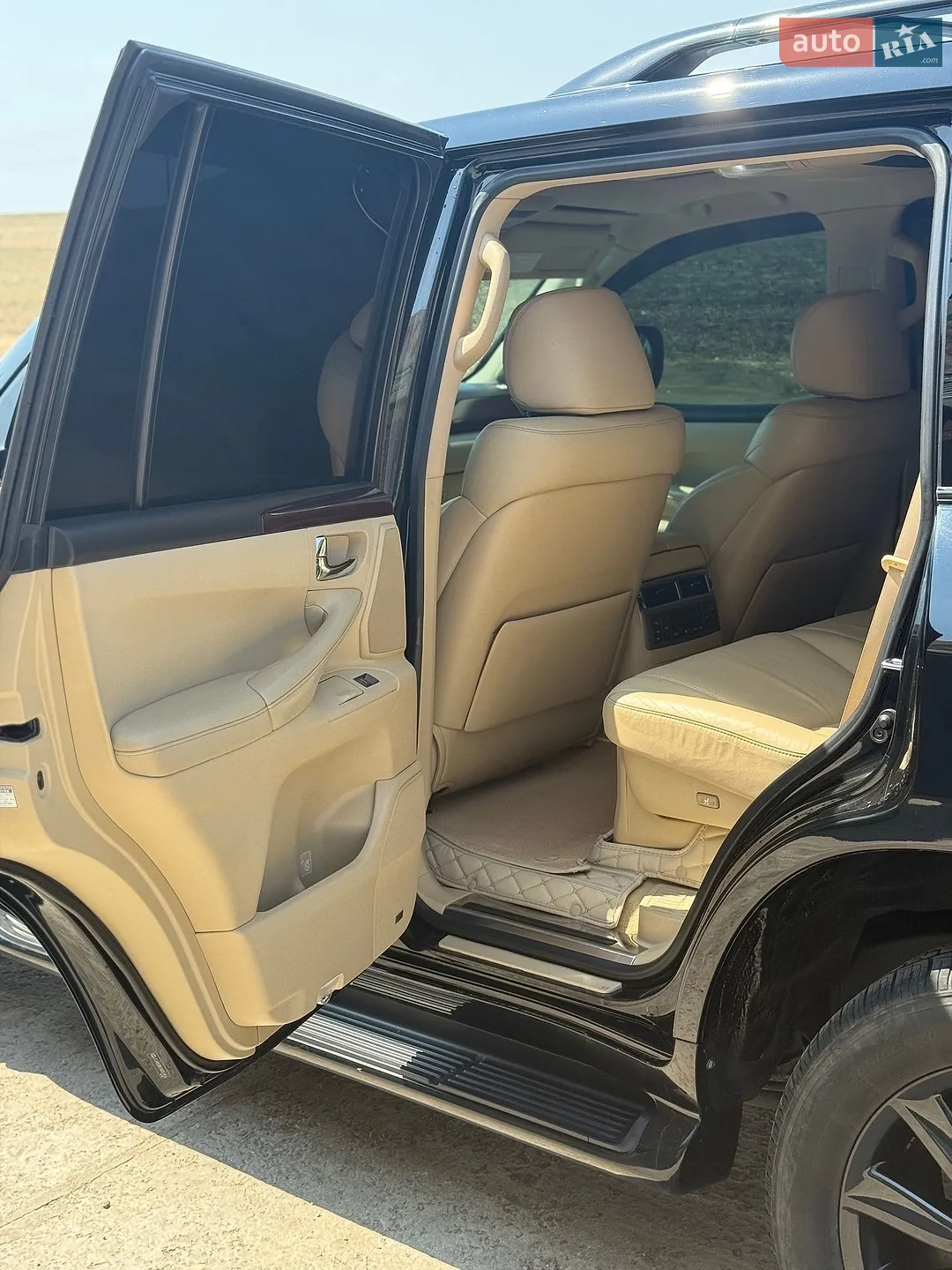 2010 Lexus LX - мініатюра 21