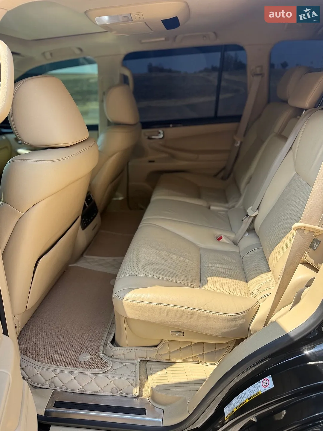 2010 Lexus LX - мініатюра 20