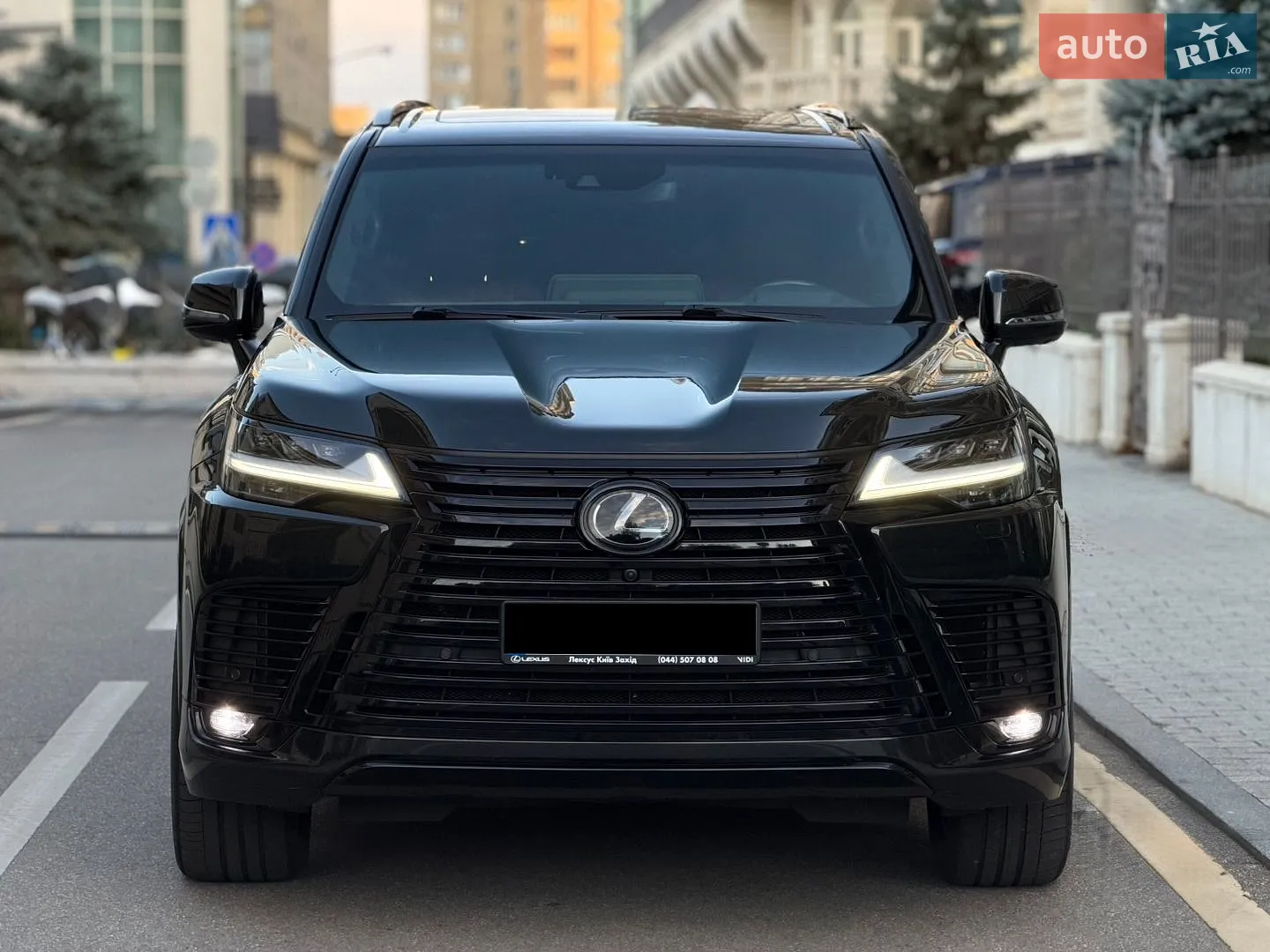 2023 Lexus LX - мініатюра 4