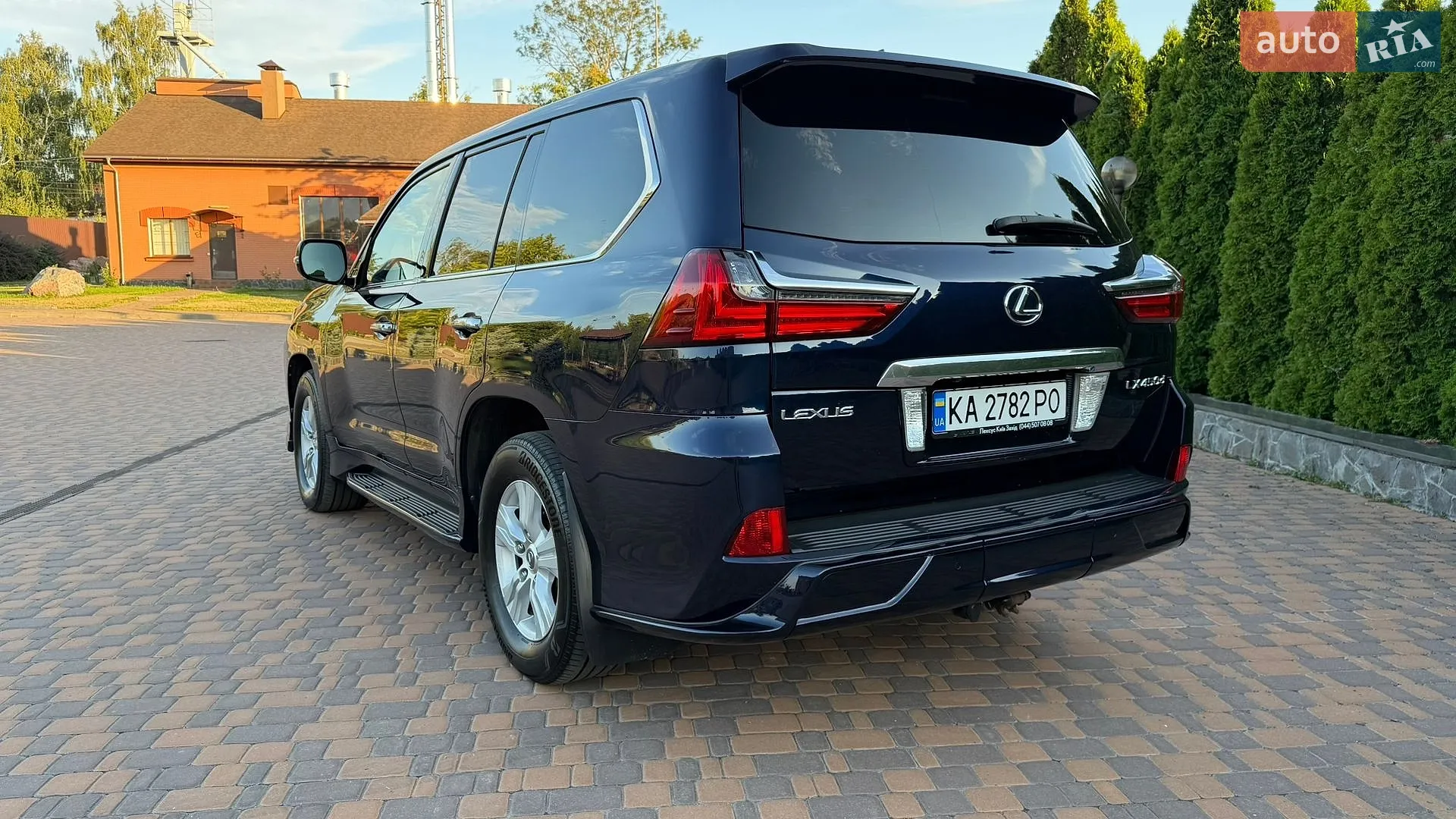 2016 Lexus LX - мініатюра 5