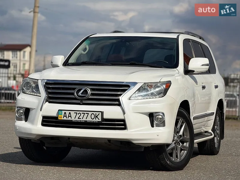 Lexus LX 2012