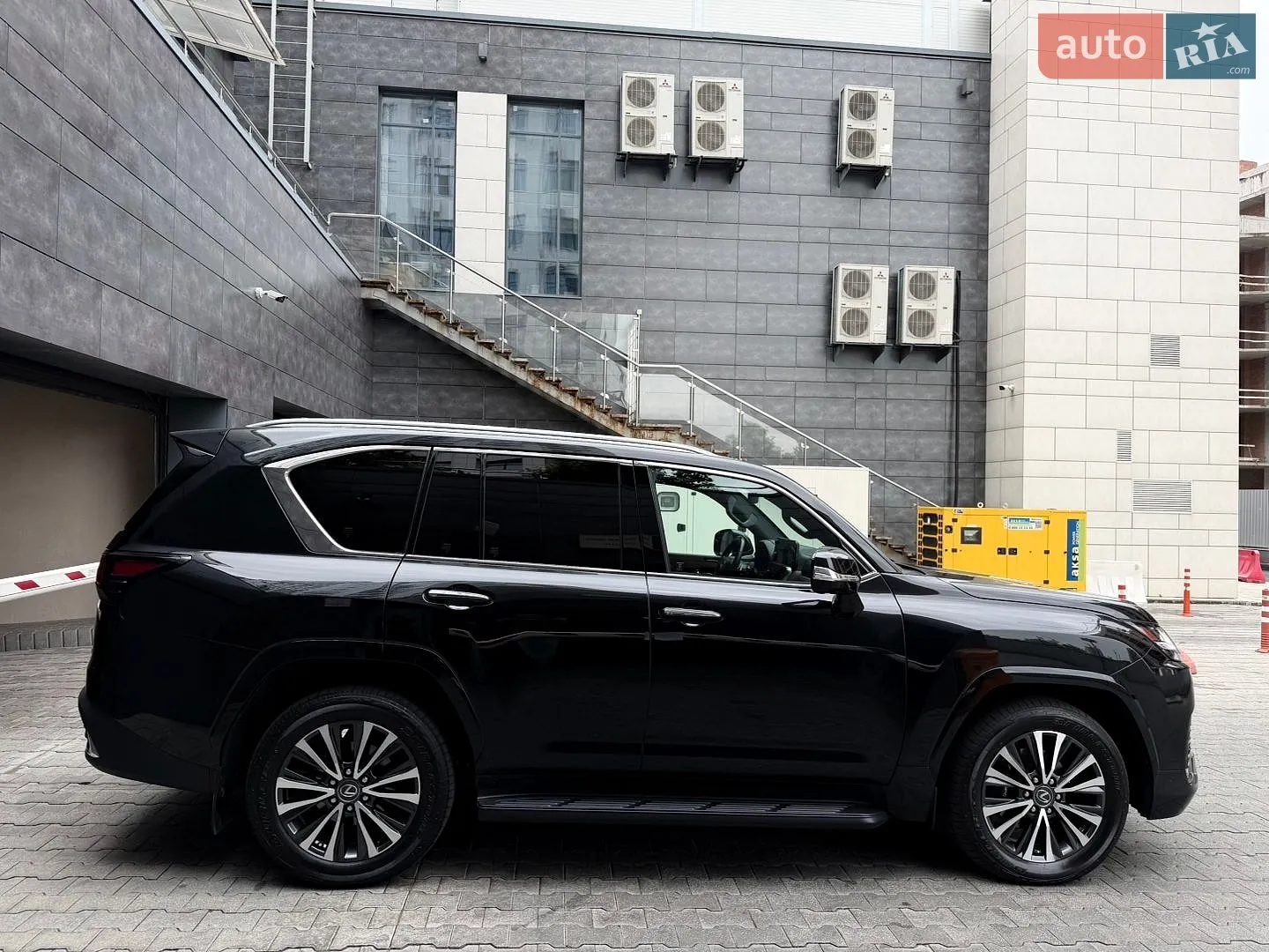 2022 Lexus LX - мініатюра 21