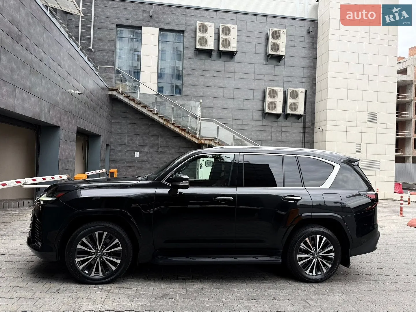 2022 Lexus LX - мініатюра 27