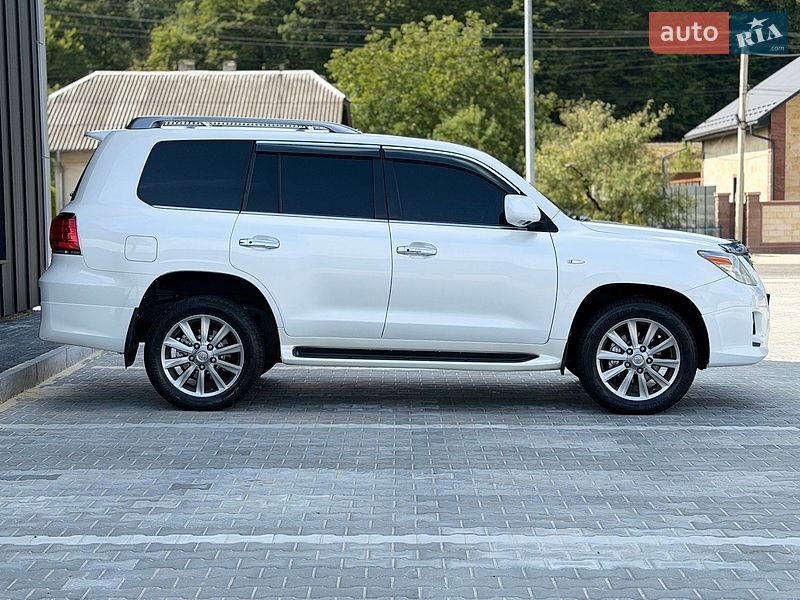 Внедорожник / Кроссовер Lexus LX 2010 в Тернополе