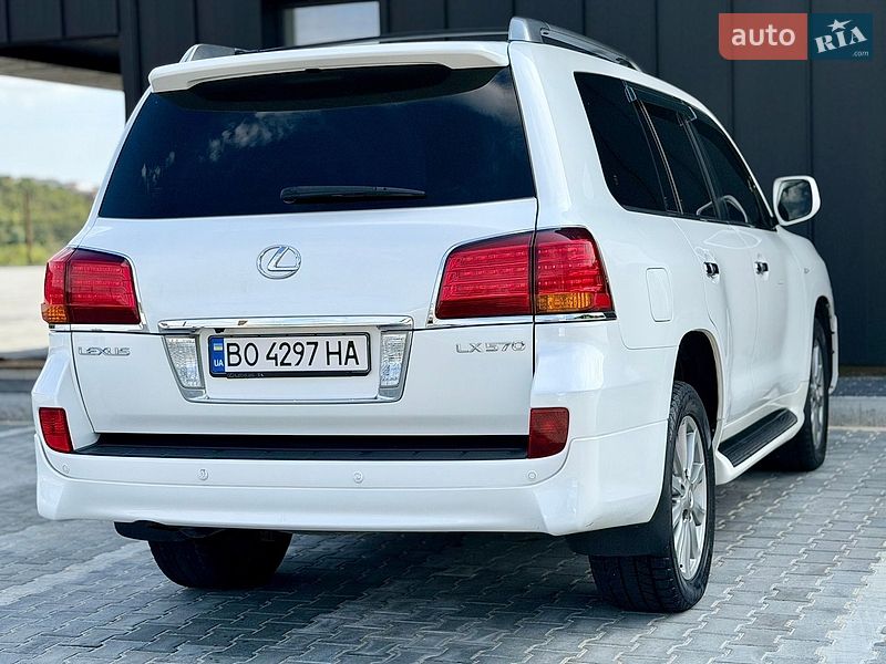 Внедорожник / Кроссовер Lexus LX 2010 в Тернополе