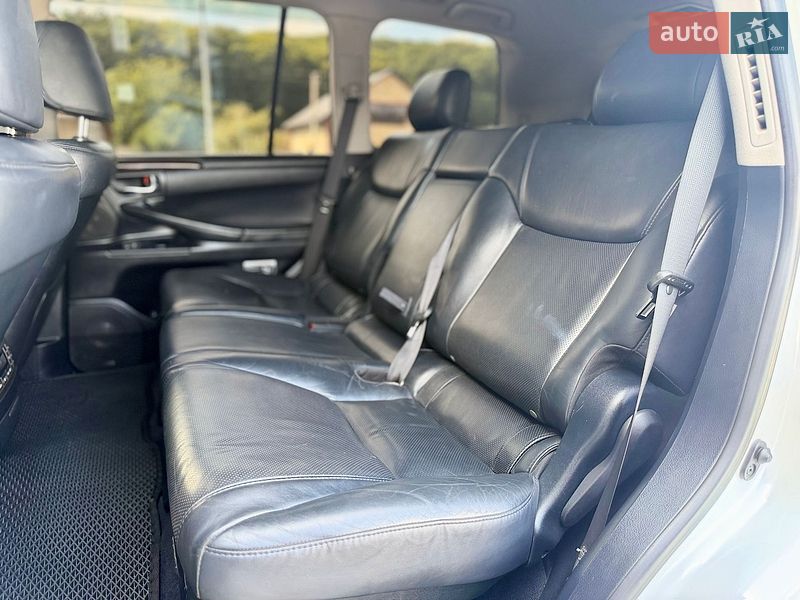 Внедорожник / Кроссовер Lexus LX 2010 в Тернополе