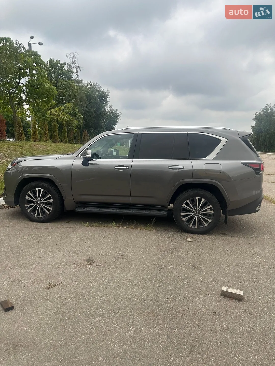2023 Lexus LX - фото 1