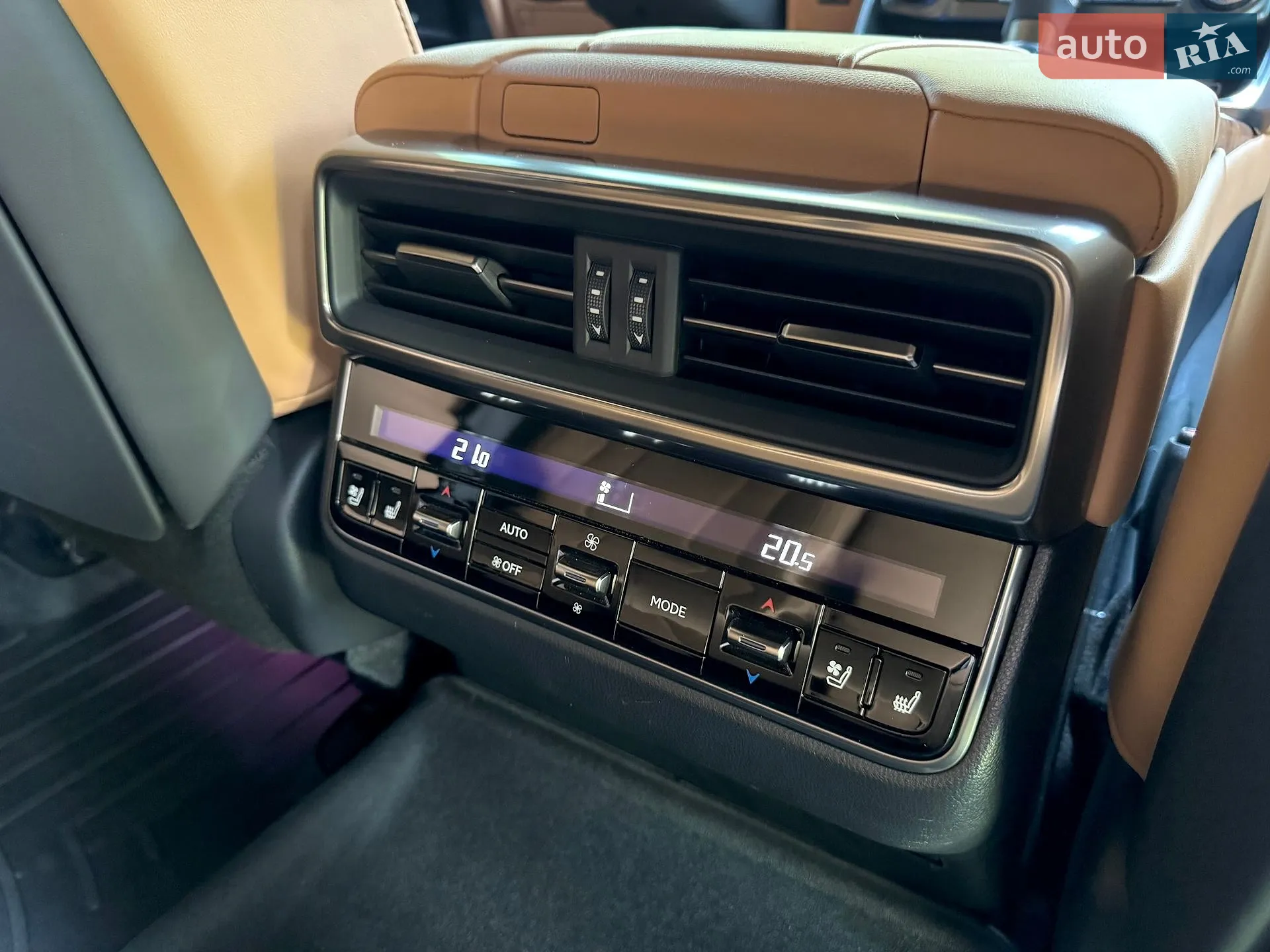 2023 Lexus LX - мініатюра 31