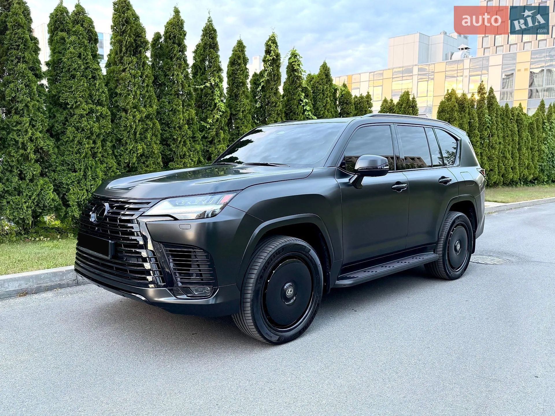 2025 Lexus LX - мініатюра 3