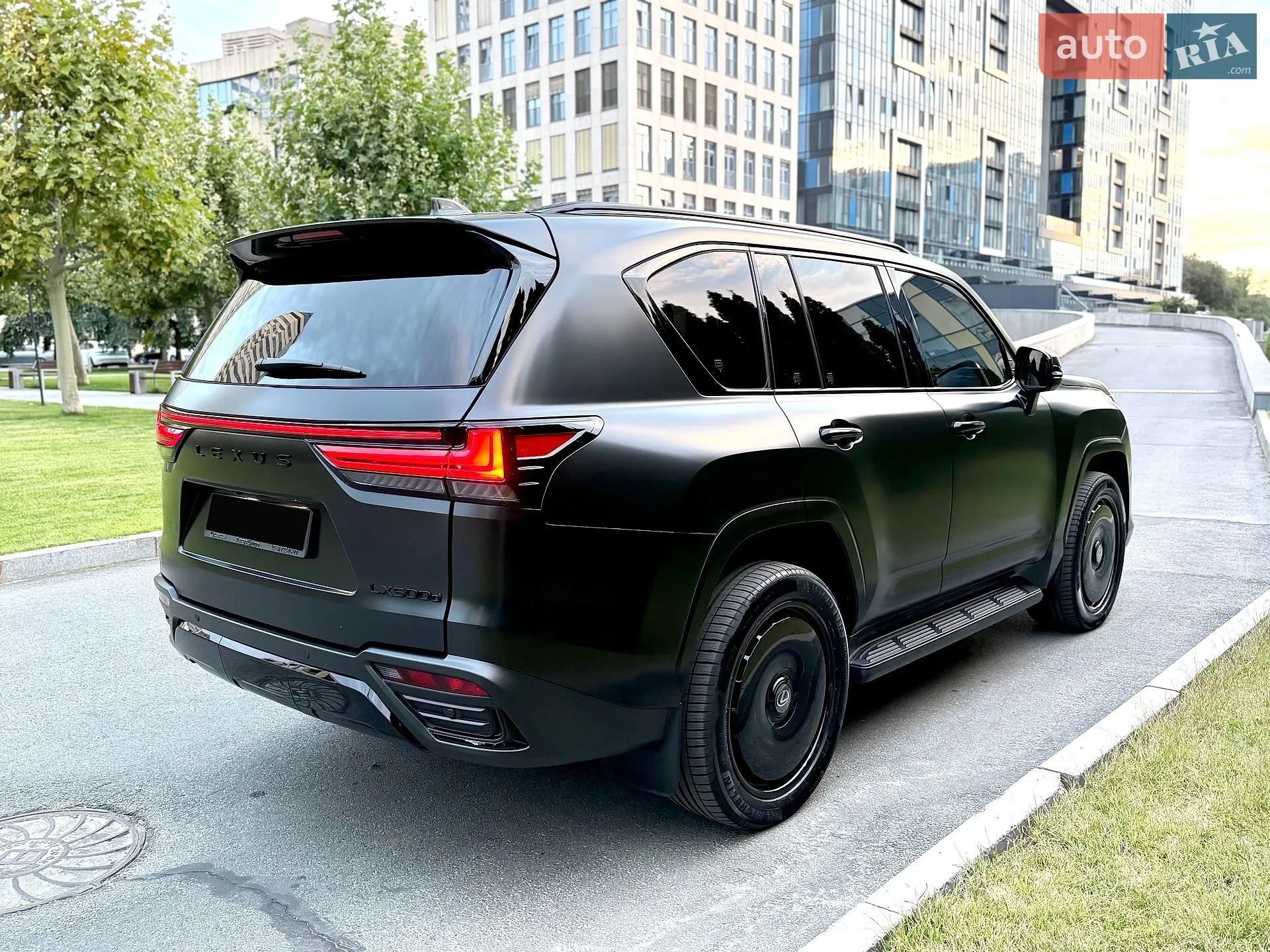 2025 Lexus LX - мініатюра 14