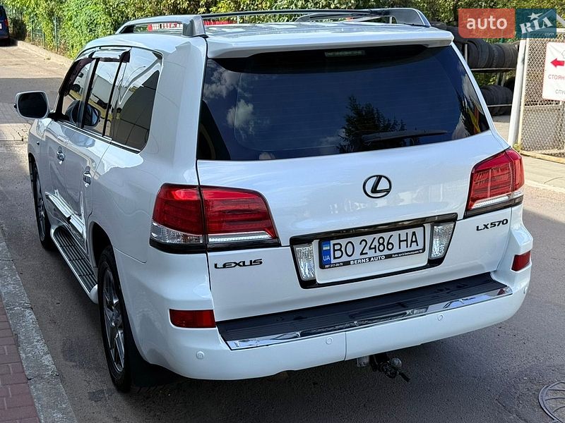 Позашляховик / Кросовер Lexus LX 2008 в Львові