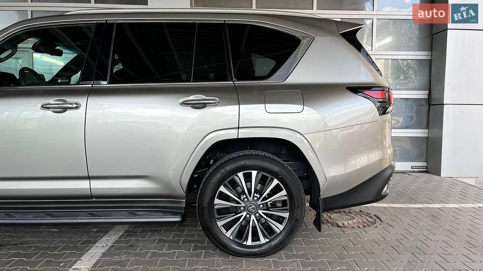 2025 Lexus LX - мініатюра 17